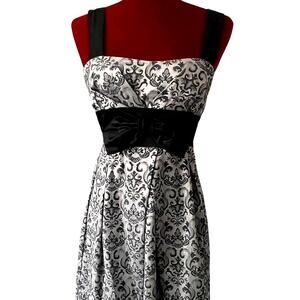 Speckless Black Silver Floral Sleeveless Formal Party Dress Satin Sash Size 9